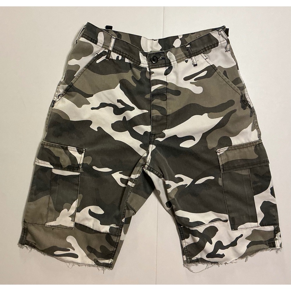 VTG‎ Military Gray Camo Cargo Shorts Adjustable Waist Distressed Raw Hem Sz 28